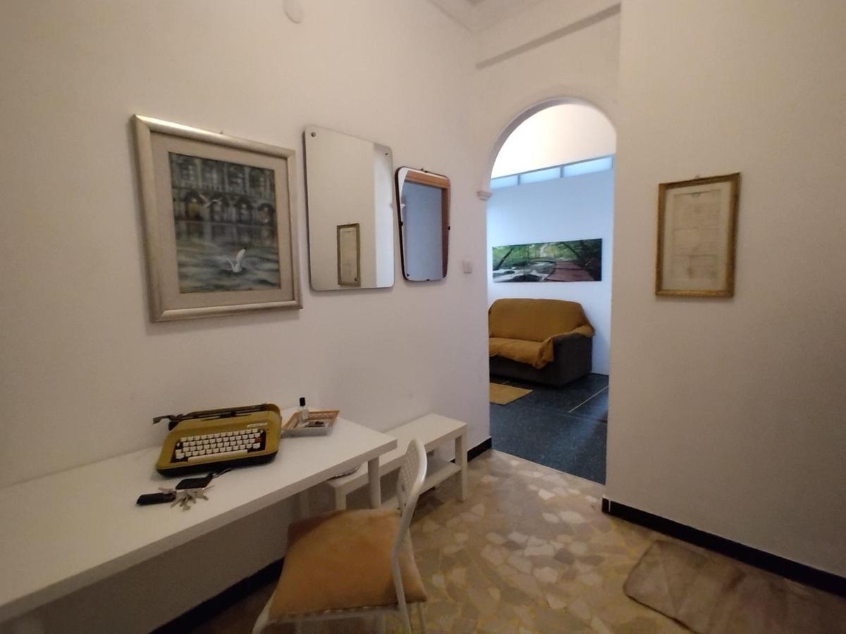 Trilocale Cecilia'S Studio Janov Exteriér fotografie