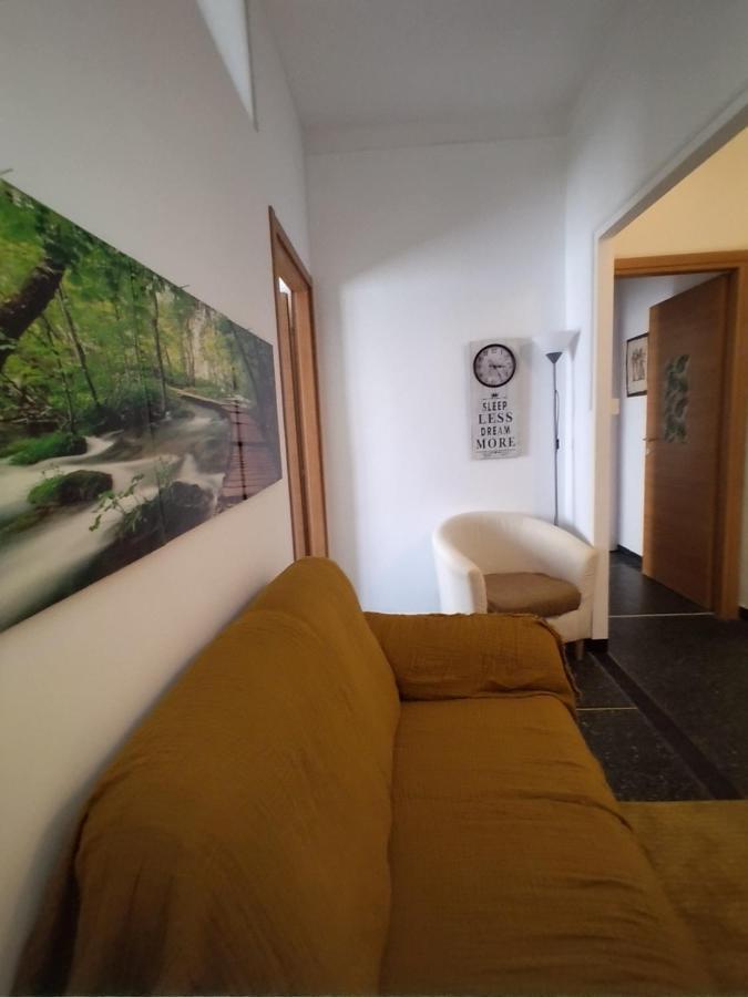 Trilocale Cecilia'S Studio Janov Exteriér fotografie